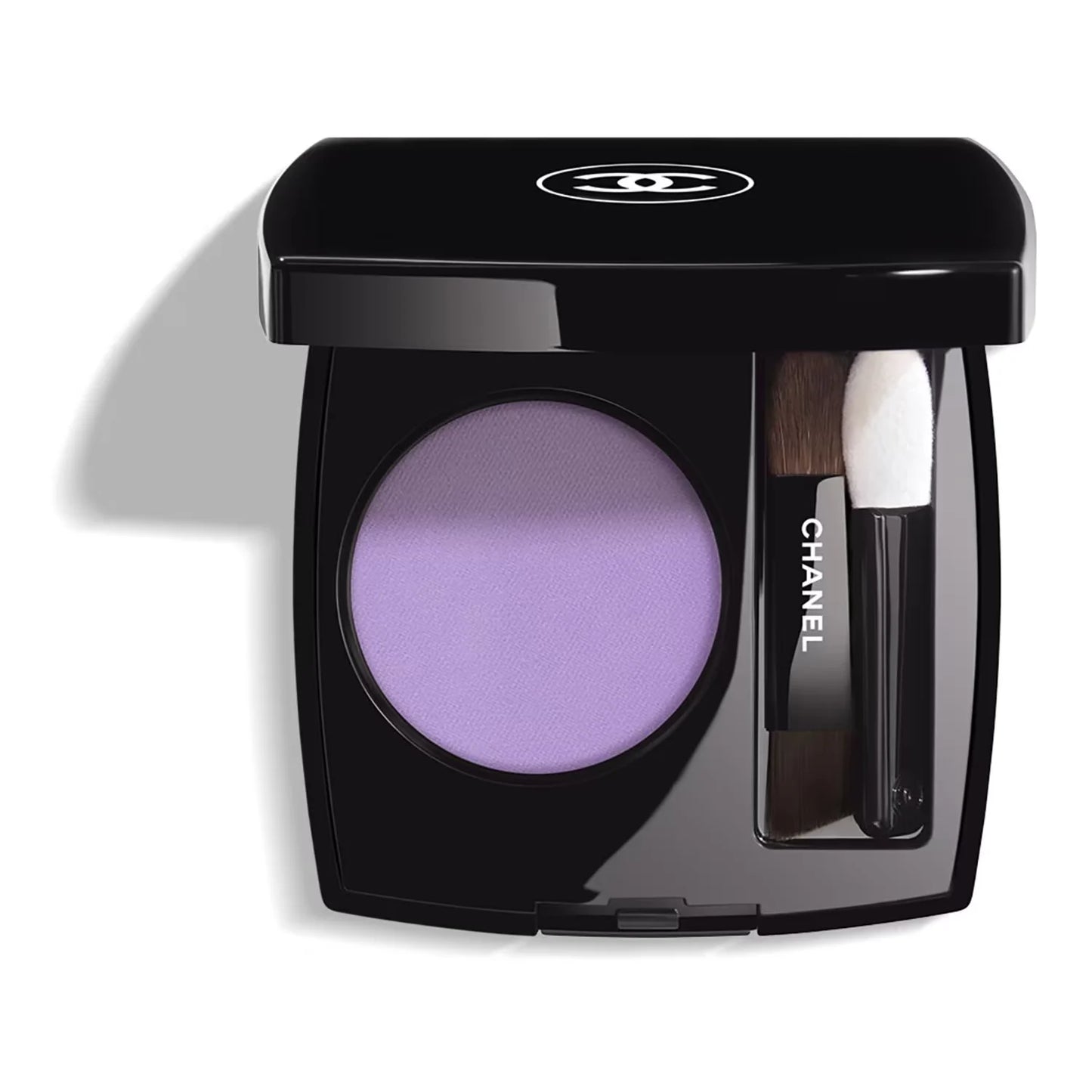 CHANEL ESSENTIAL SHADOW Multi-use long-lasting eyeshadow