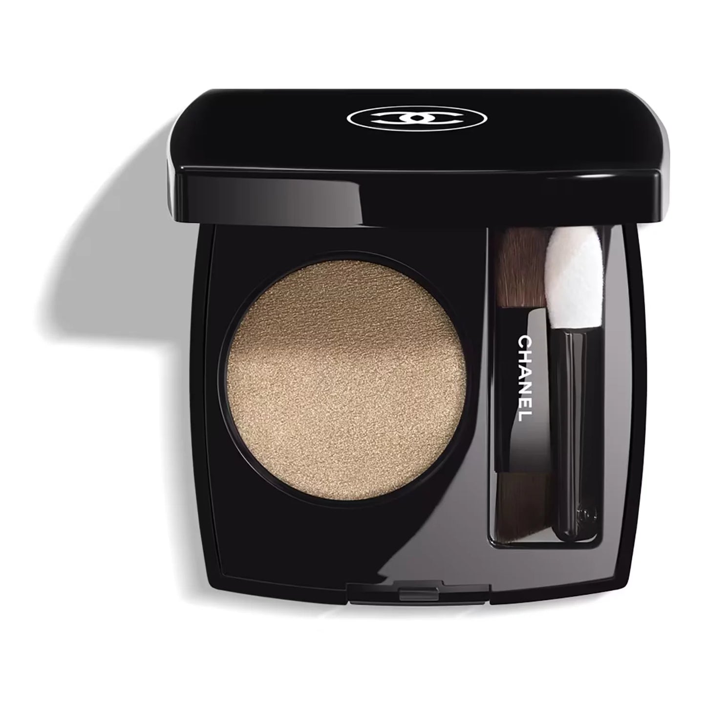 CHANEL ESSENTIAL SHADOW Multi-use long-lasting eyeshadow