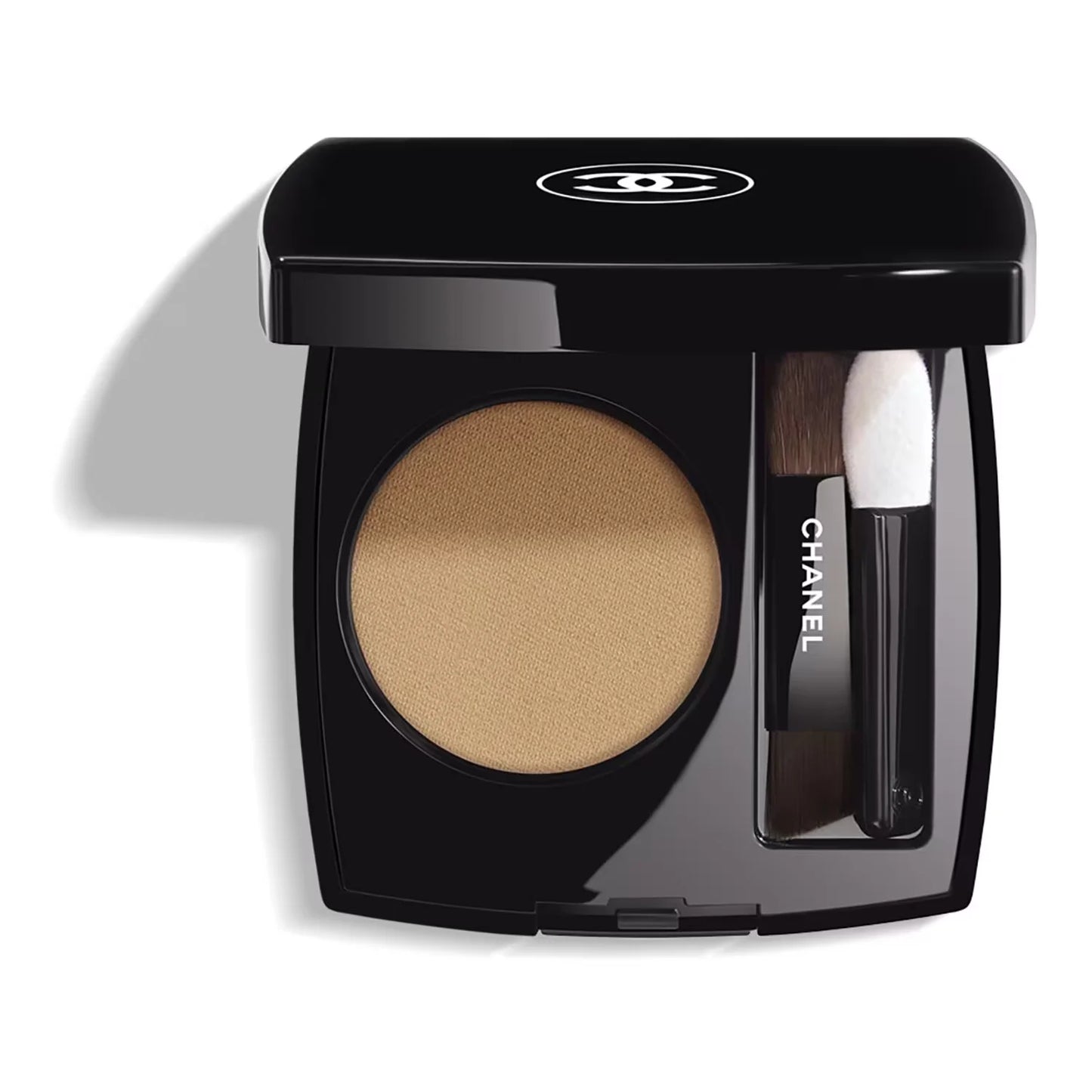 CHANEL ESSENTIAL SHADOW Multi-use long-lasting eyeshadow