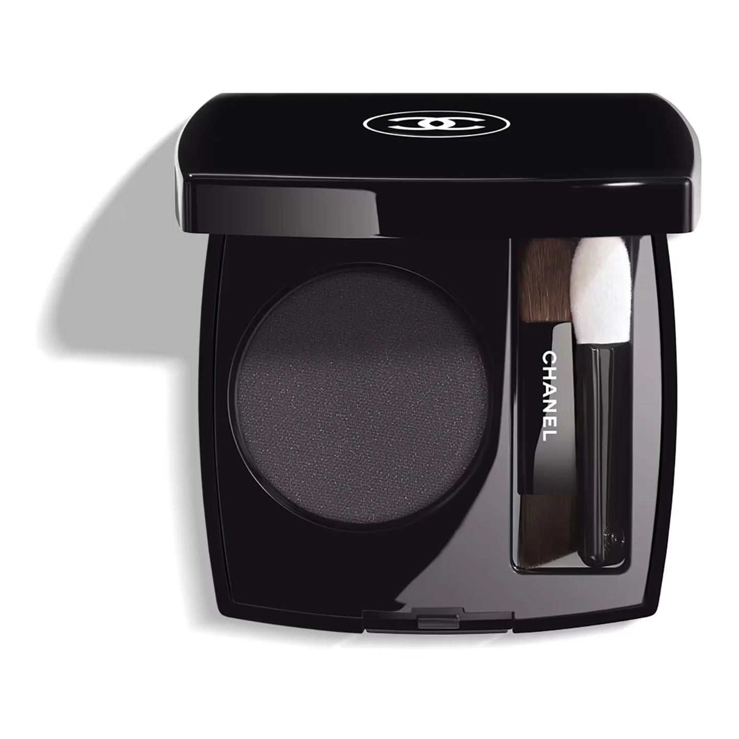 CHANEL ESSENTIAL SHADOW Multi-use long-lasting eyeshadow