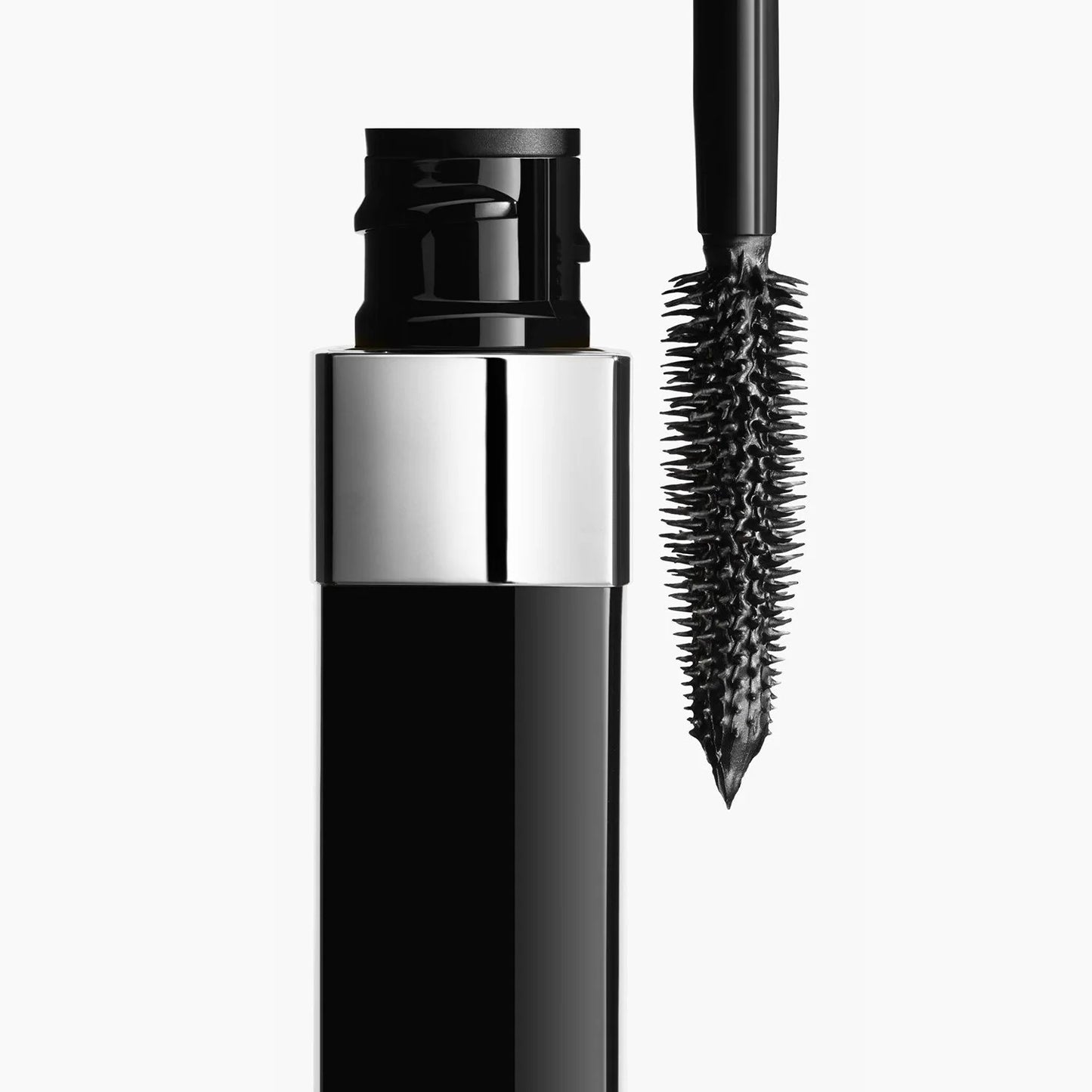 CHANEL INIMITABLE INTENSE Sophisticated Multi-Dimensional Mascara