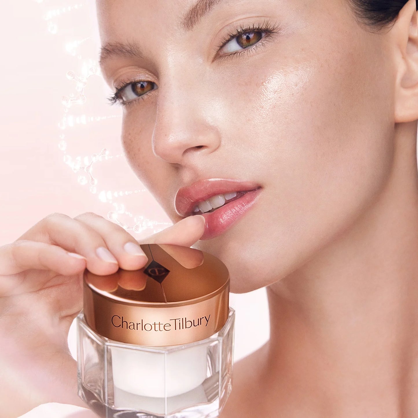 CHARLOTTE TILBURY Magic Cream - Refillable Face Cream