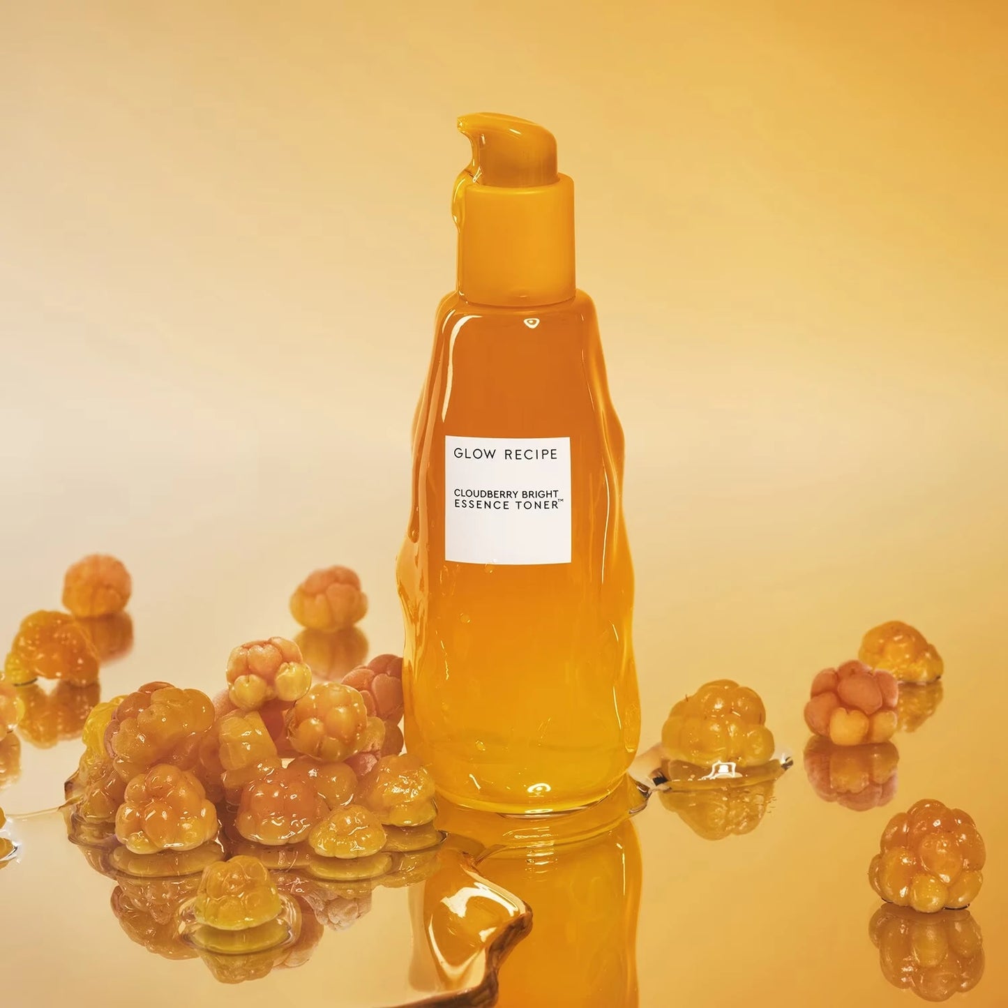GLOW RECIPE Cloudberry Bright Unifying Face Toner