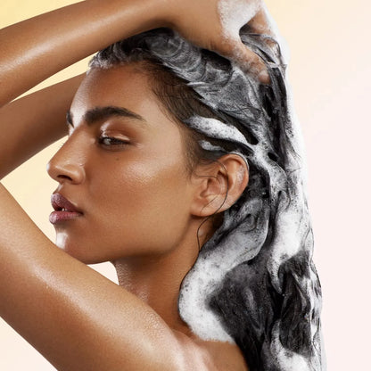 GISOU Honey Infused Hair Wash - Shampoo