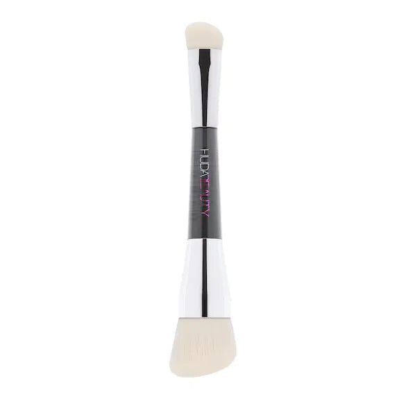 HUDA BEAUTY Face Tantour Sculpt & Shade Brush - Shadow & Definition Brush