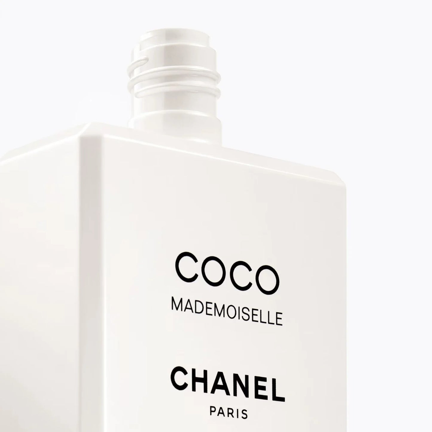 CHANEL COCO MADEMOISELLE Moisturizing Body Emulsion