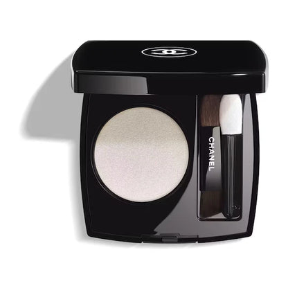 CHANEL ESSENTIAL SHADOW Multi-use long-lasting eyeshadow