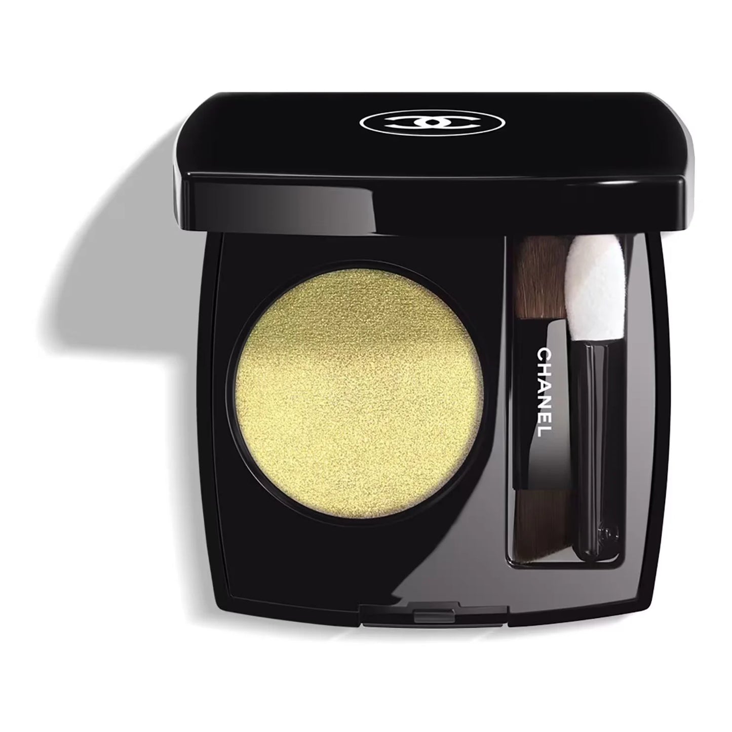 CHANEL ESSENTIAL SHADOW Multi-use long-lasting eyeshadow