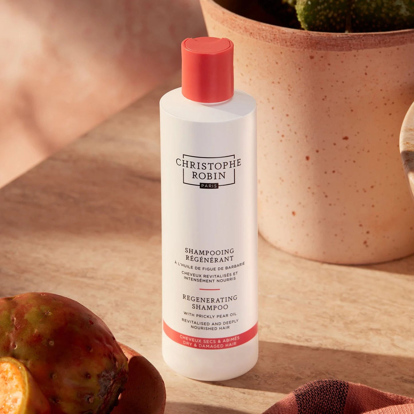 CHRISTOPHE ROBIN Regenerating shampoo with prickly pear oil