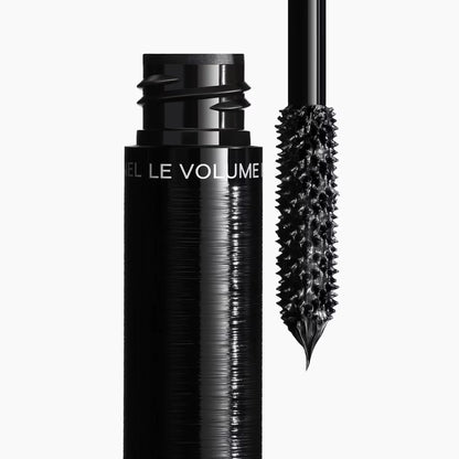CHANEL'S VOLUME REVOLUTION Extreme Volume Mascara 3D Printed Brush