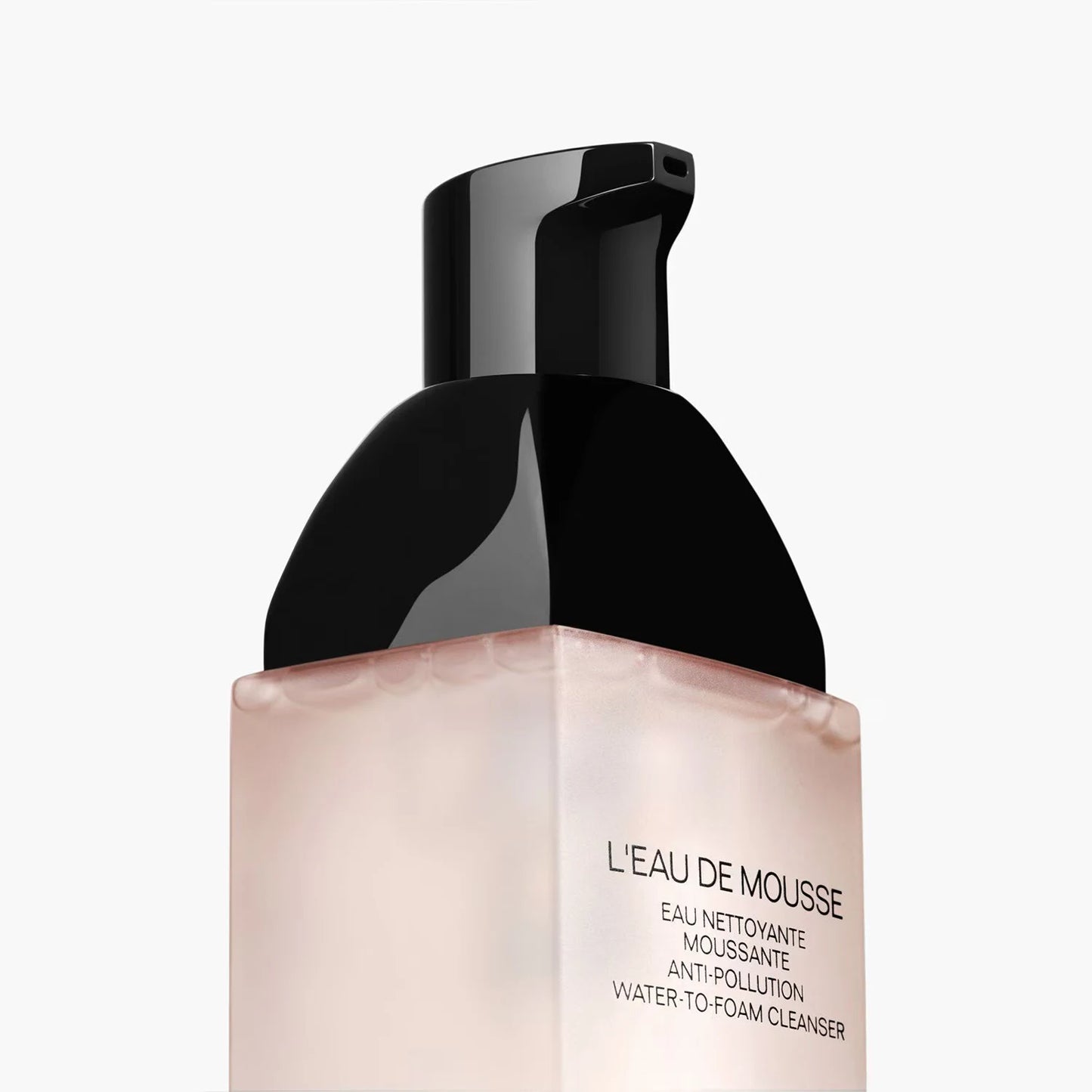 CHANEL FOAM WATER CLEANSING WATER Anti-Pollution Foam