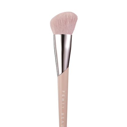 FENTY BEAUTY Face shaping brush