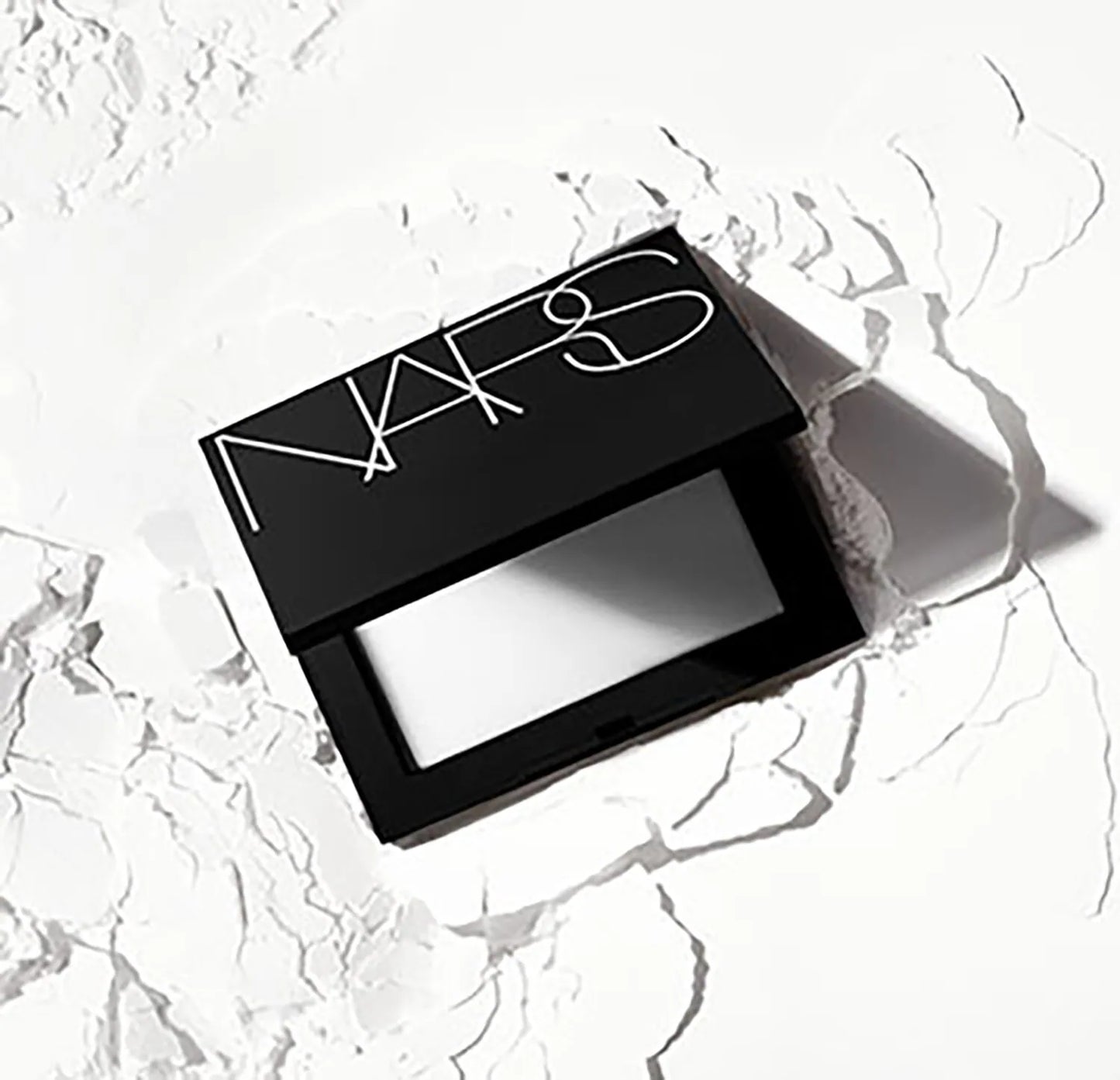 NARS Light Reflecting Setting Pressed Powder - Mattifying Powder