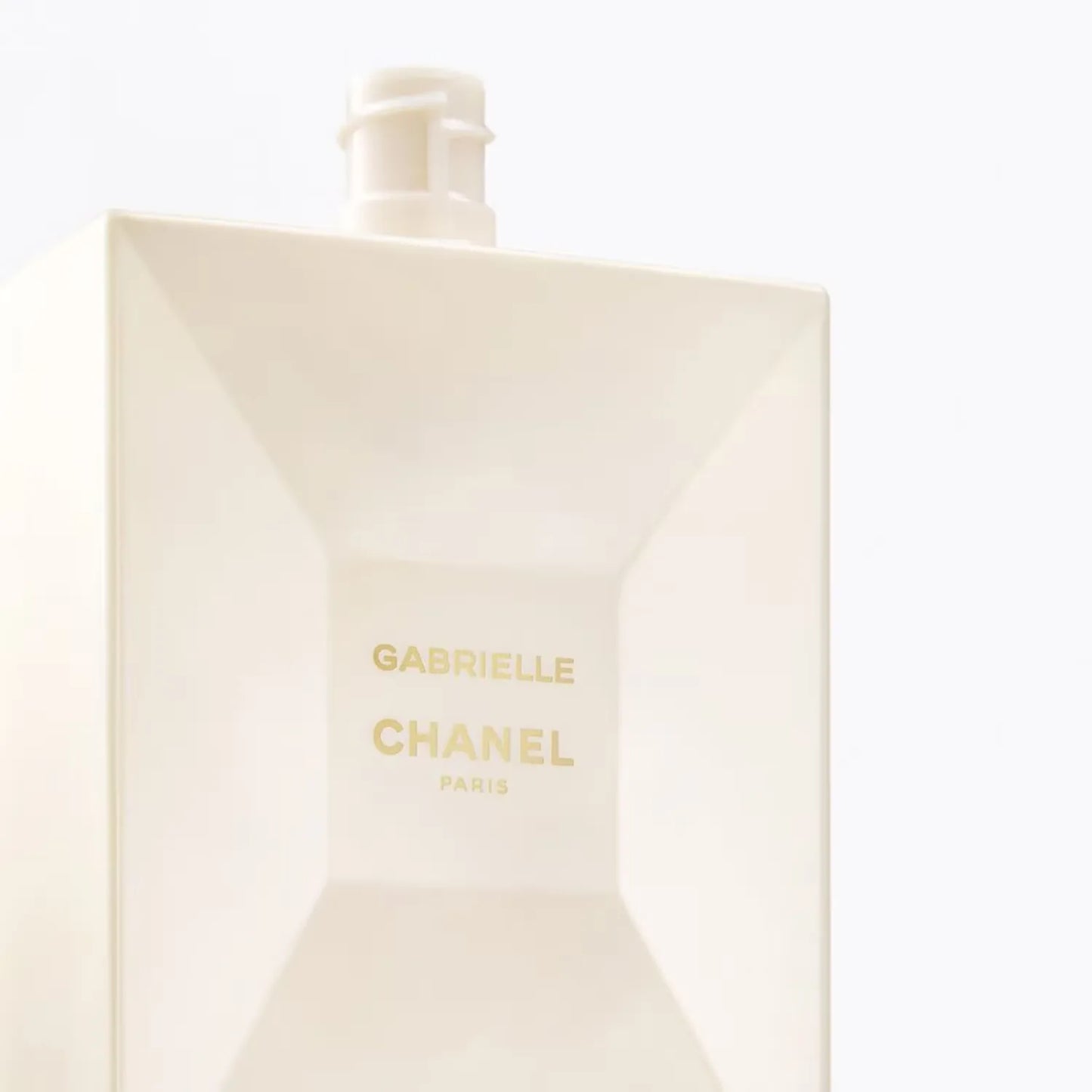 CHANEL GABRIELLE Moisturizing Body Emulsion